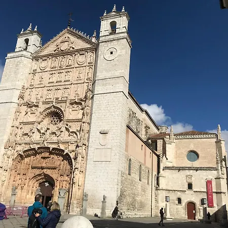 Espacios Blanco Plaza Del Viejo Coso Valladolid Exterior photo